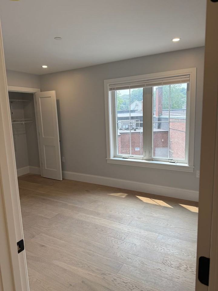 400 Market St - Photo 2 of 13