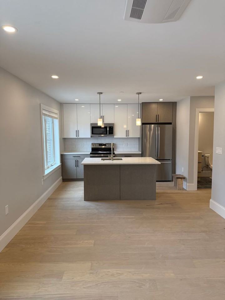 400 Market St - Photo 7 of 13
