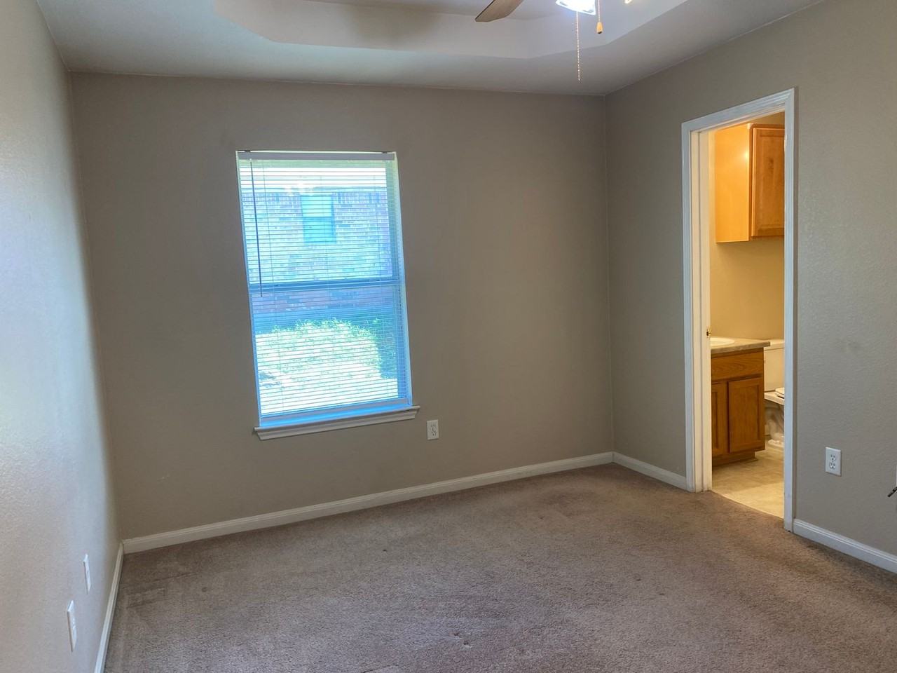 1012 N Beal St - Photo 7 of 18