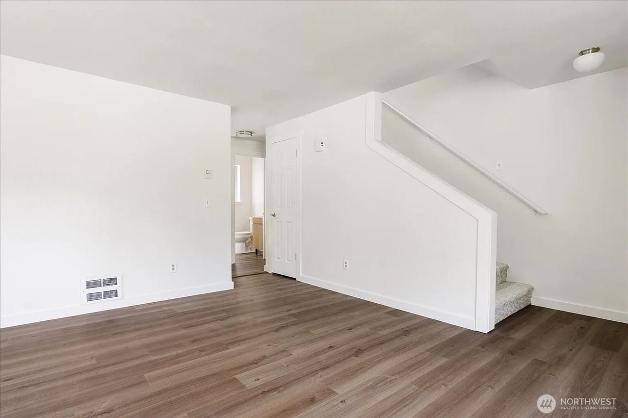 5865 Fish Rd - Photo 2 of 11