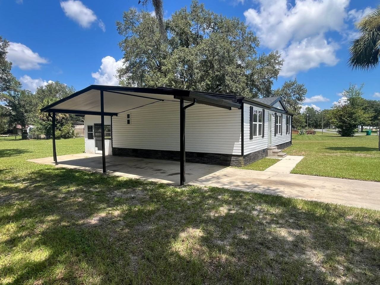 10141 W Montyce Ct - Photo 4 of 20