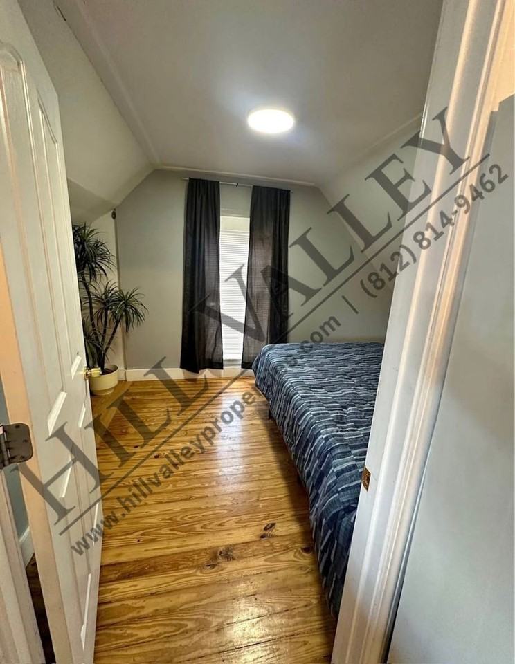 1515 S 3rd St - Photo 3 of 9