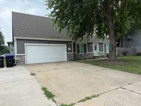 3310 Se Eveningtide Way - Photo 1 of 1