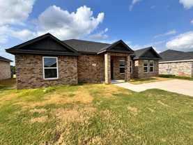 514 Sweet Pea Ln - Photo 1 of 1