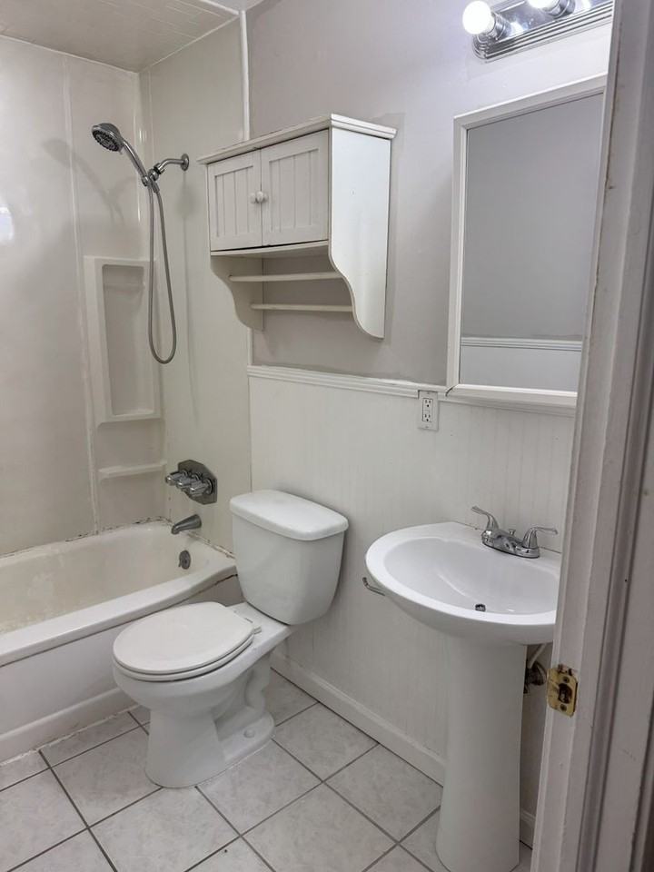 1807 Westhill Rd - Photo 7 of 11