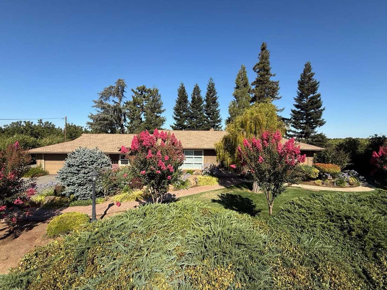 3188 N Duncan Rd - Photo 2 of 2