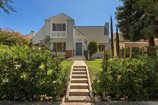 156 N Gardner St - Photo 1 of 1
