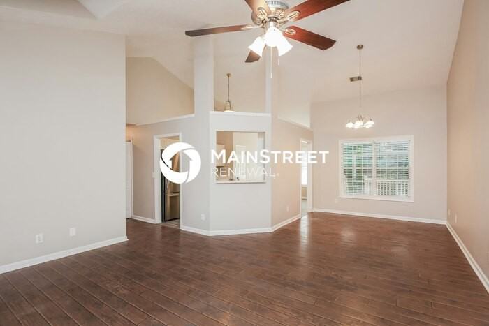 525 Flintlock Dr - Photo 3 of 16