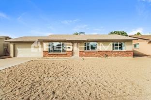 2922 S Cottonwood Dr - Photo 1 of 1