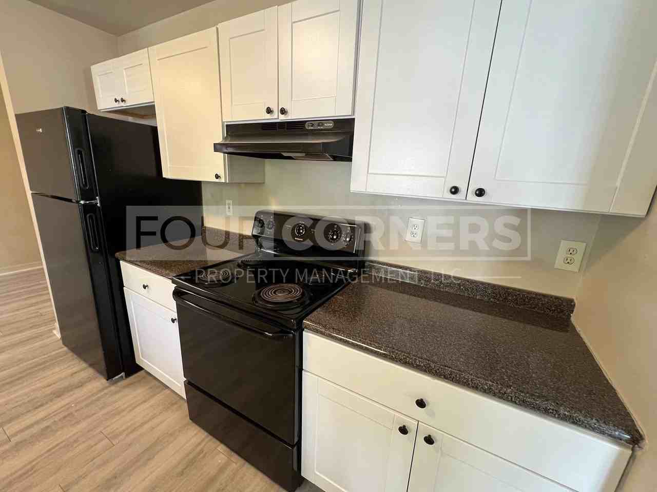 3312 Beck St - Photo 4 of 25