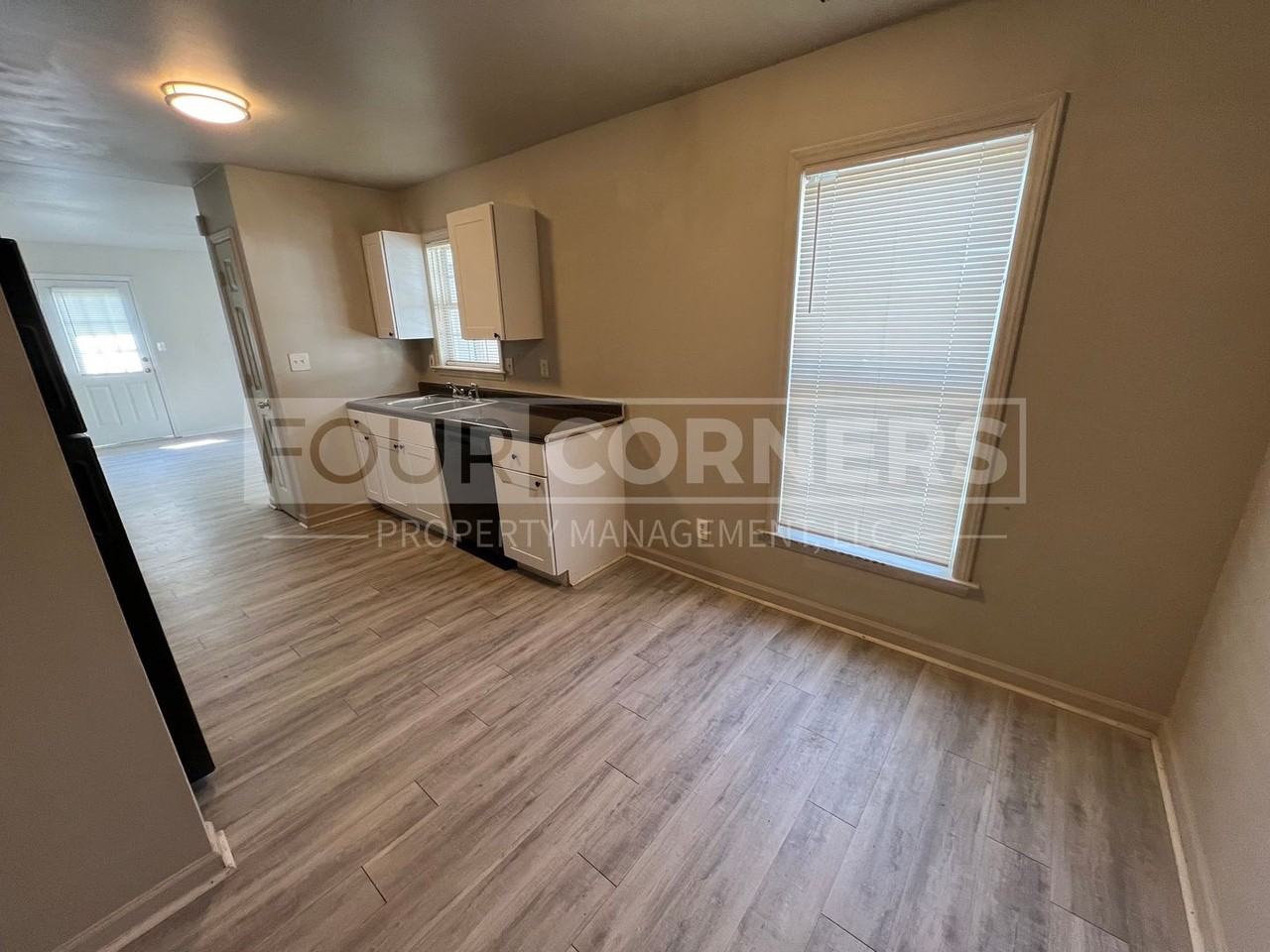 3312 Beck St - Photo 5 of 25