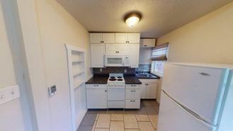 205 3rd Ave Ne #4 - Photo 1 of 1