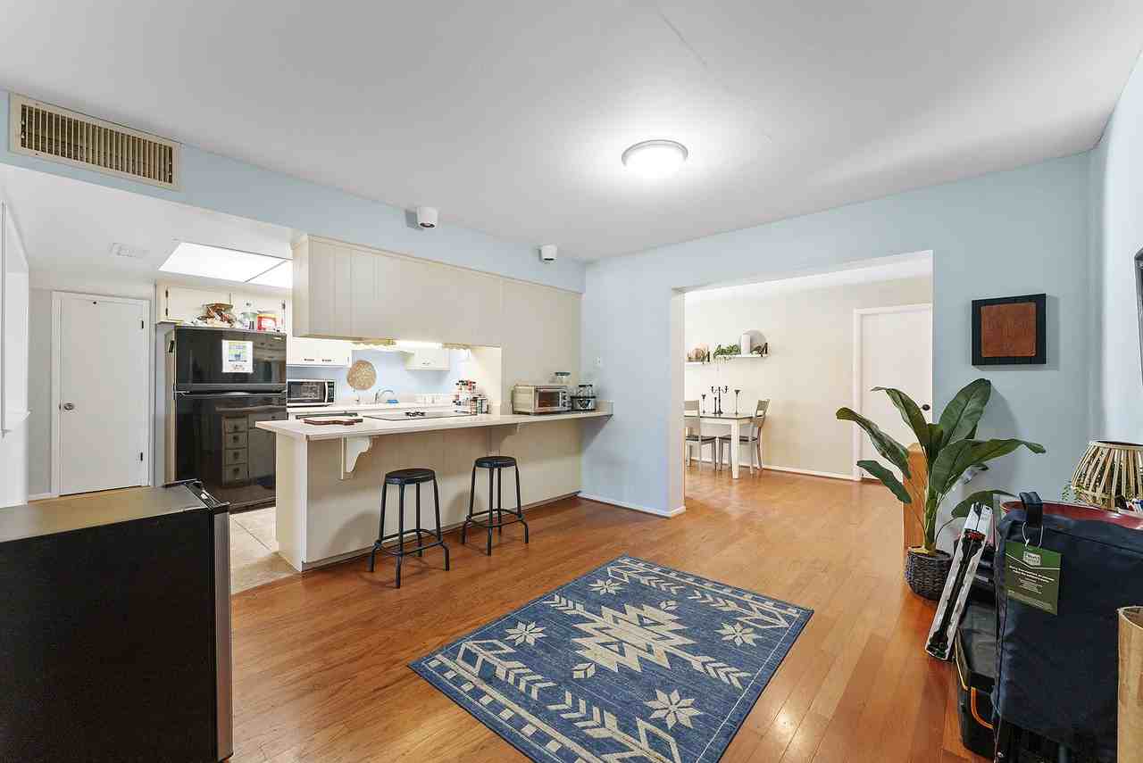 1155 E Geneva Dr #3 - Photo 2 of 20