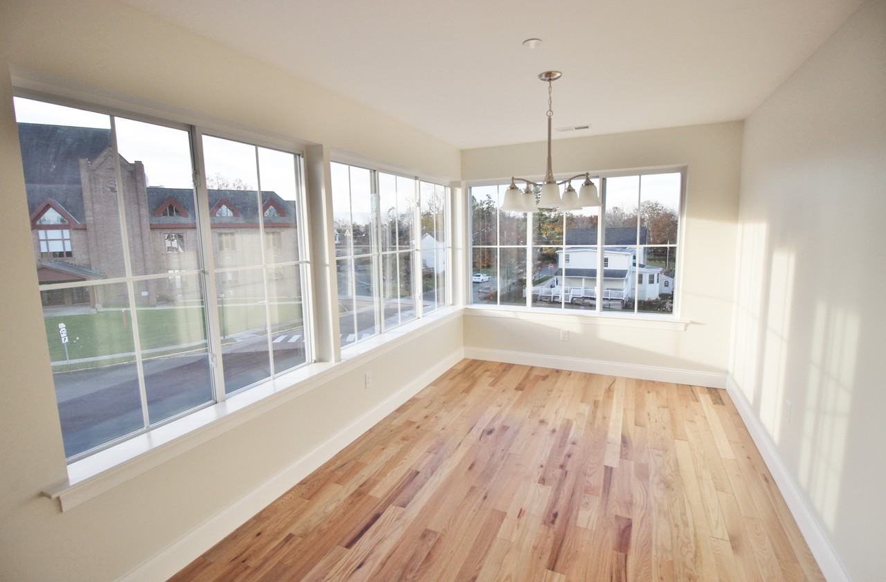 32 Pine St #4 - Photo 6 of 18