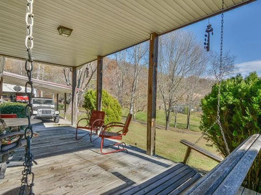 492 Olinger Dr #NA - Photo 5 of 6