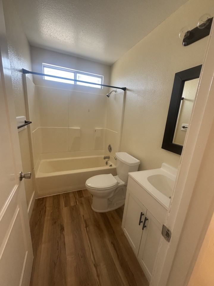 641 Park Ave #0 - Photo 5 of 9