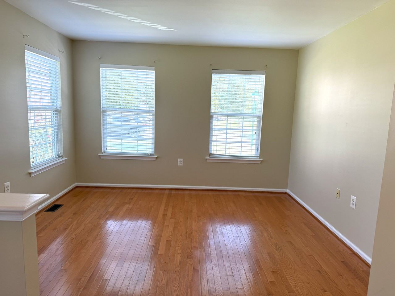 379 Wheatfield Cir #1 - Photo 3 of 21