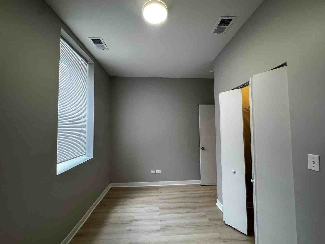 4009 W School St #2 - Photo 7 of 14