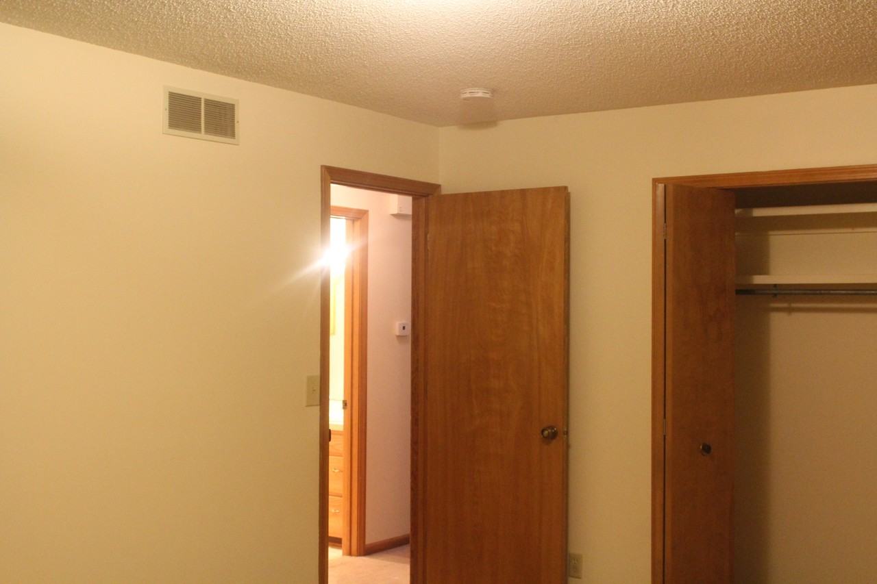 Gettysburg St #3901 - Photo 7 of 29