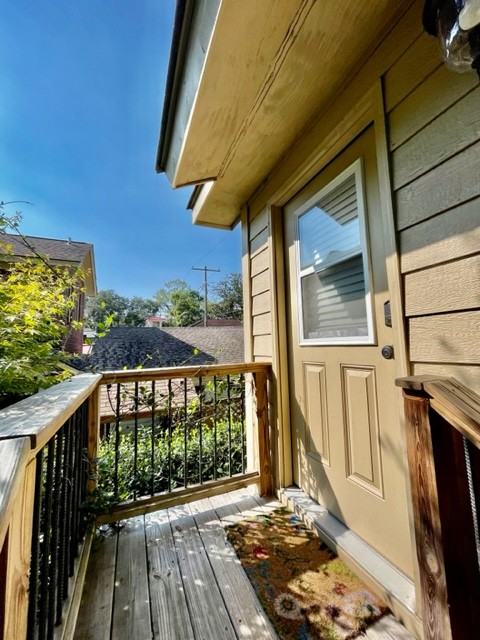 530 E 45th St - Photo 2 of 9