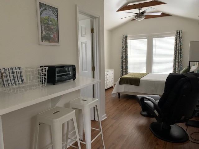 530 E 45th St - Photo 3 of 9