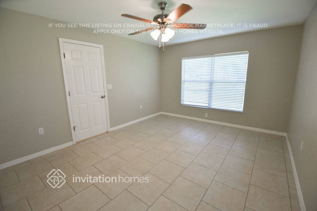 5493 S Chamberlain Blvd - Photo 5 of 11