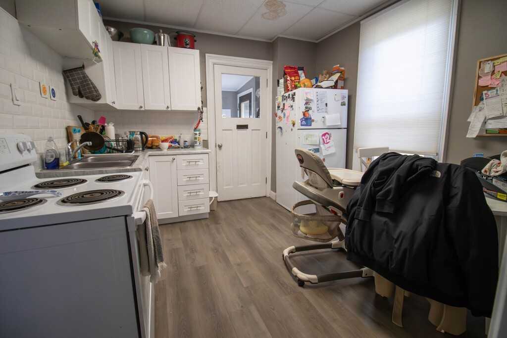 97 Victoria St - Photo 2 of 32