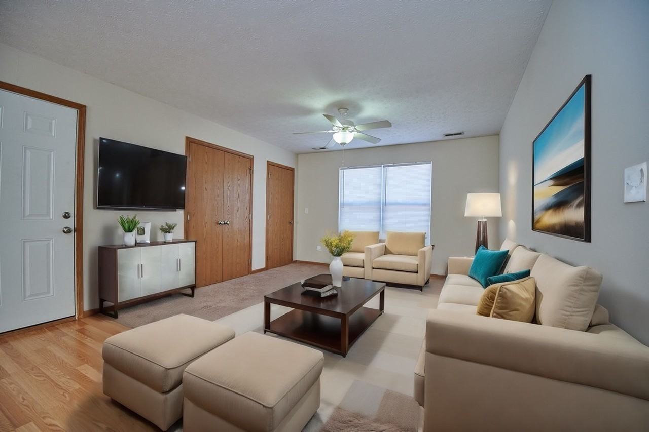 Hidden Brook Apartments & Townhomes - Photo 3 of 42