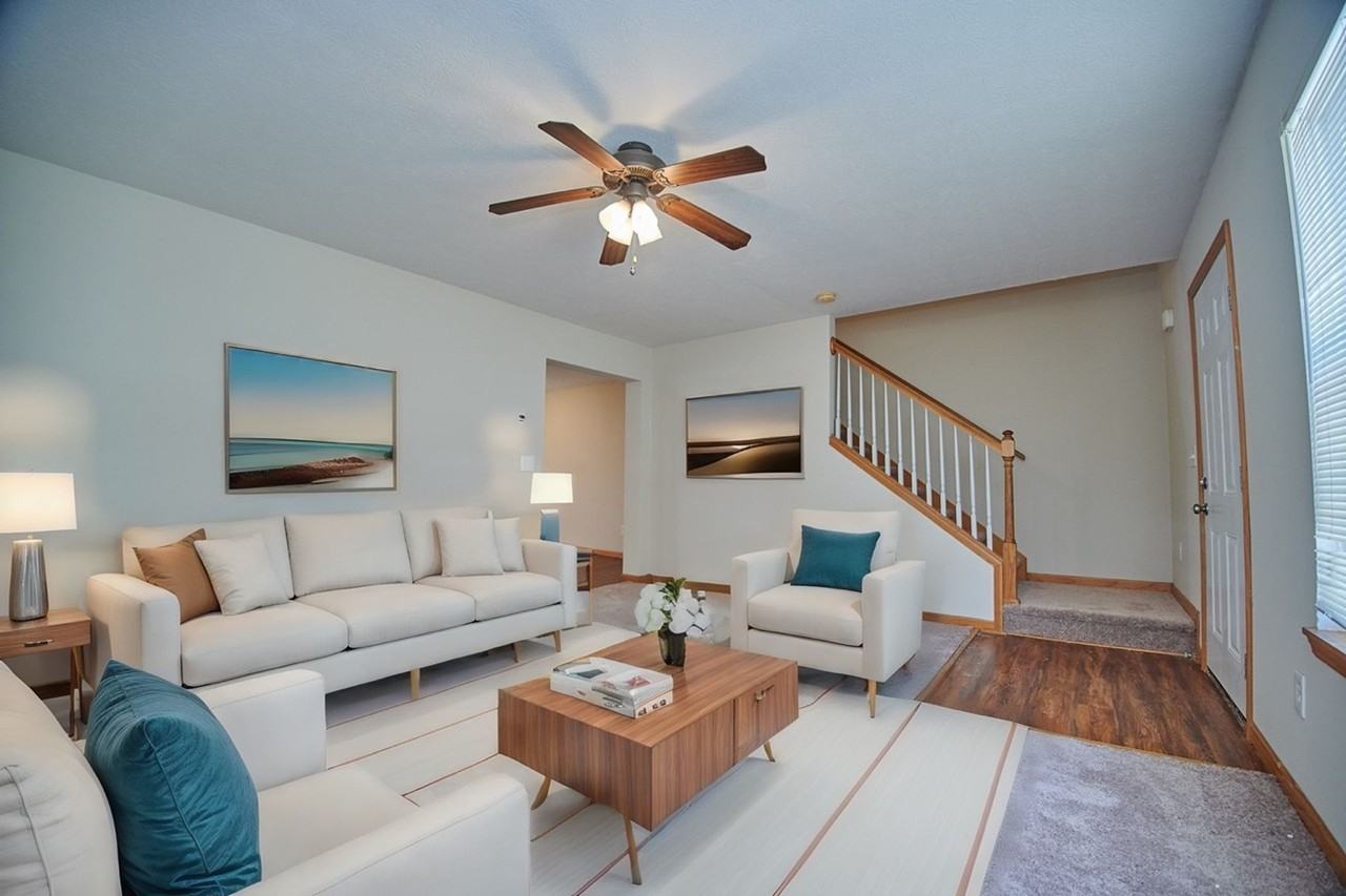 Hidden Brook Apartments & Townhomes - Photo 4 of 42