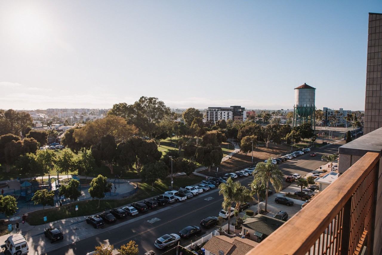 Le Parc - Photo 4 of 50