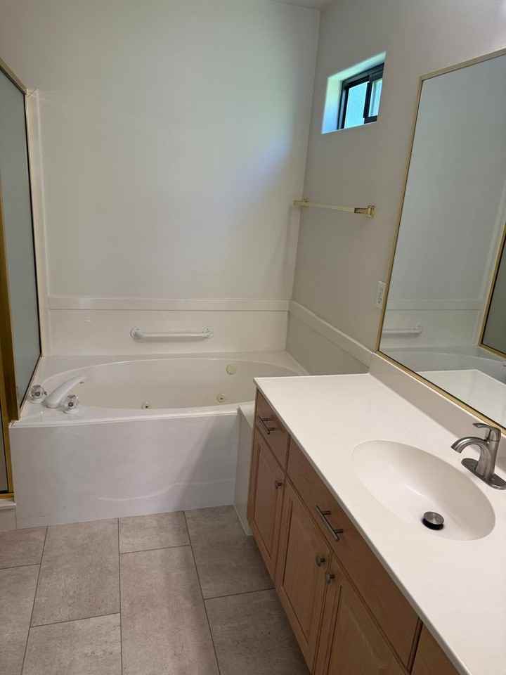 545 S Valley View Dr #119 - Photo 6 of 32