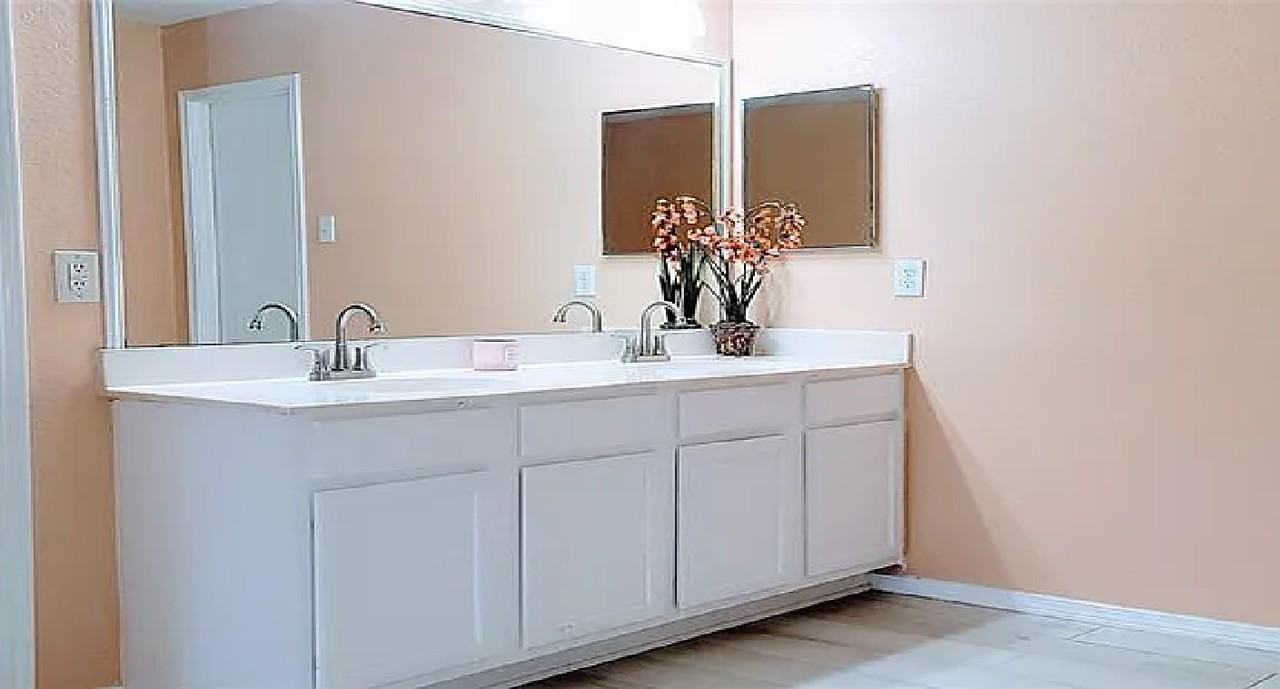 8733 Polo Drive - Photo 3 of 8