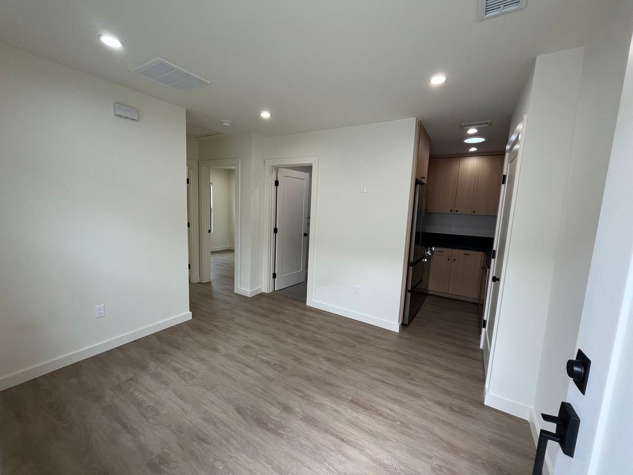1059 Turquoise St - Photo 4 of 22