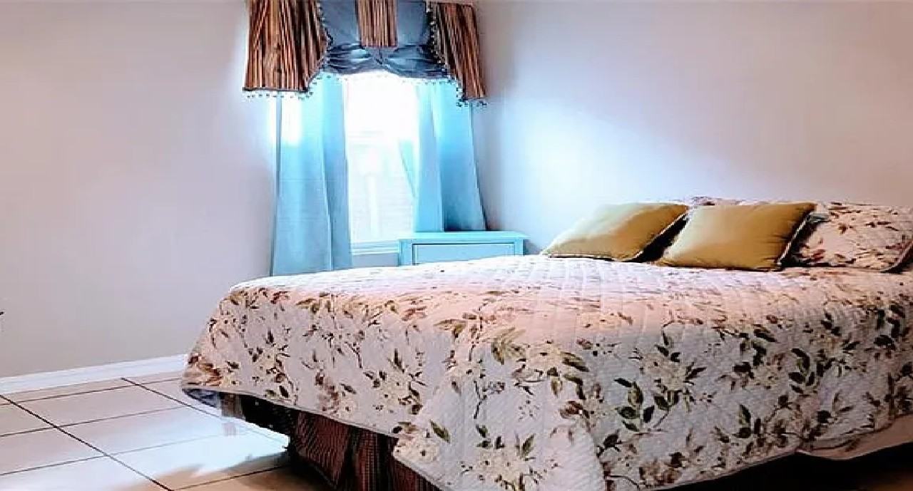 8733 Polo Drive - Photo 5 of 8