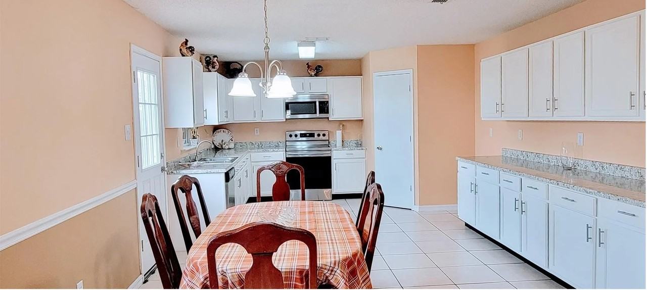 8733 Polo Drive - Photo 6 of 8