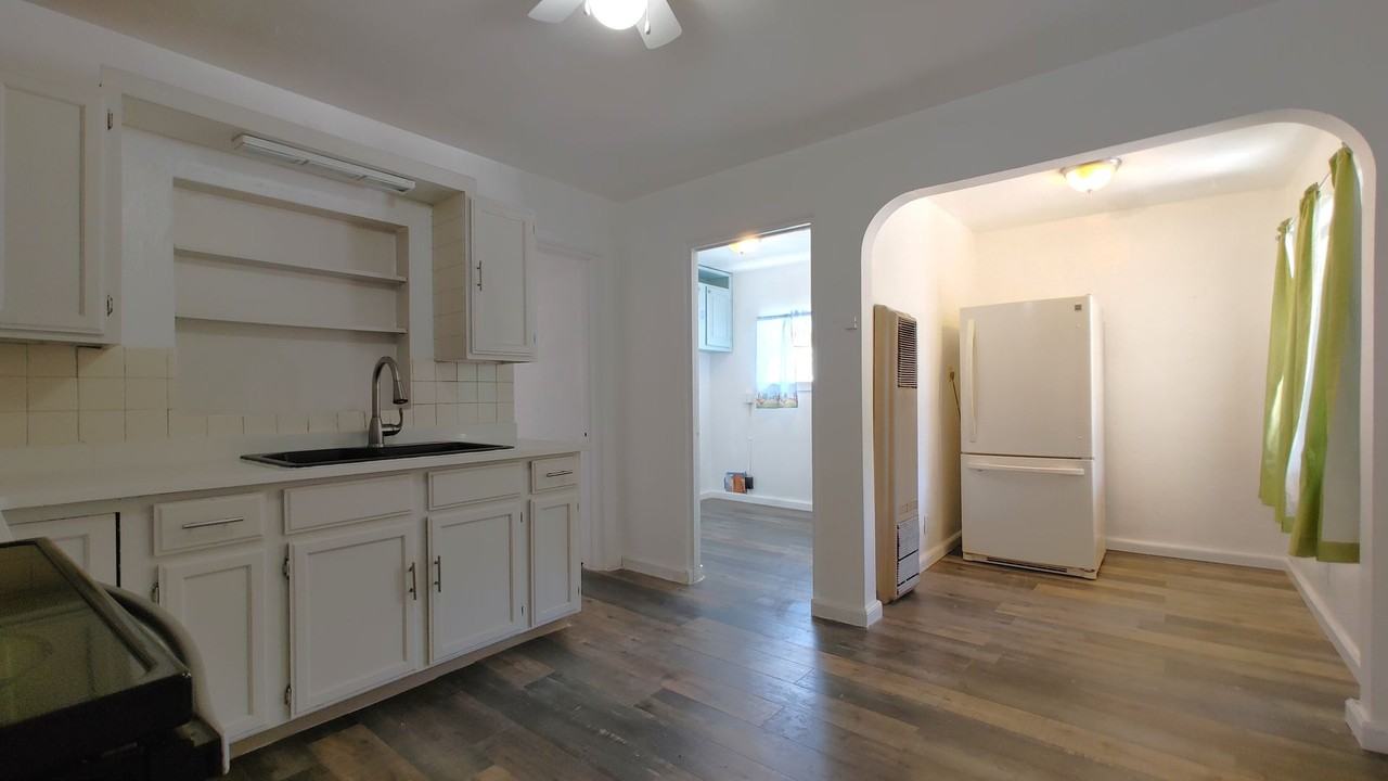 1315 Jeanette Ave Sw - Photo 3 of 13