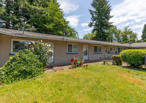 840 - 940 NW Earl Ave - Photo 1 of 1