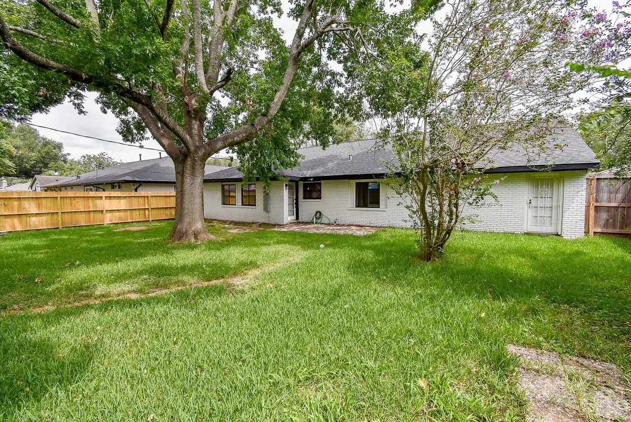5019 Stillbrooke Dr - Photo 3 of 31