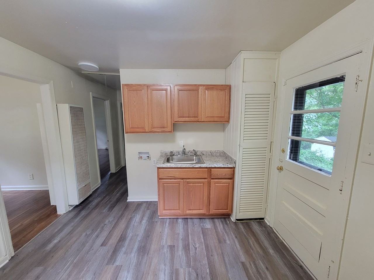 1817 Grove St - Photo 7 of 7