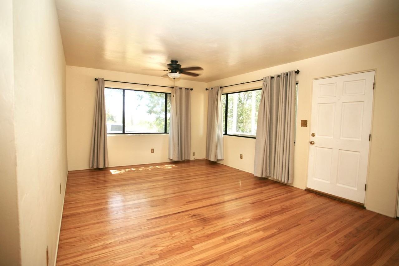 10707 Oak Creek Dr - Photo 2 of 10