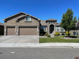 featured image of 2325 Copperhill St