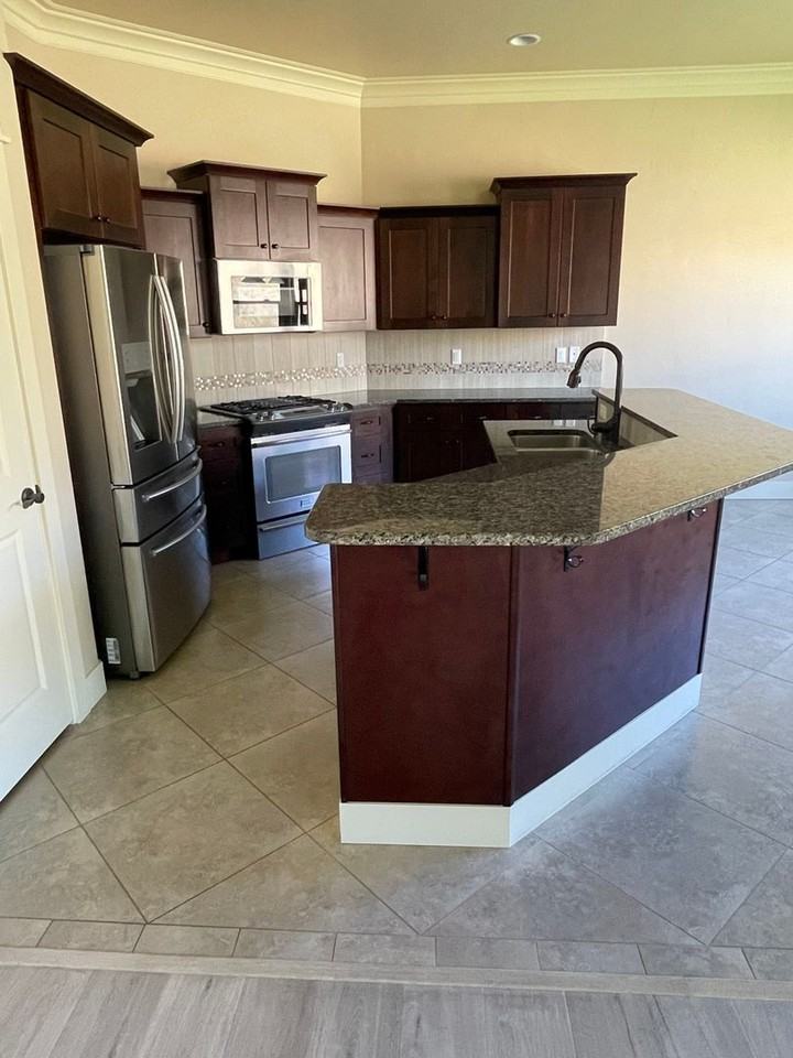 2325 Copperhill Street - Photo 5 of 23