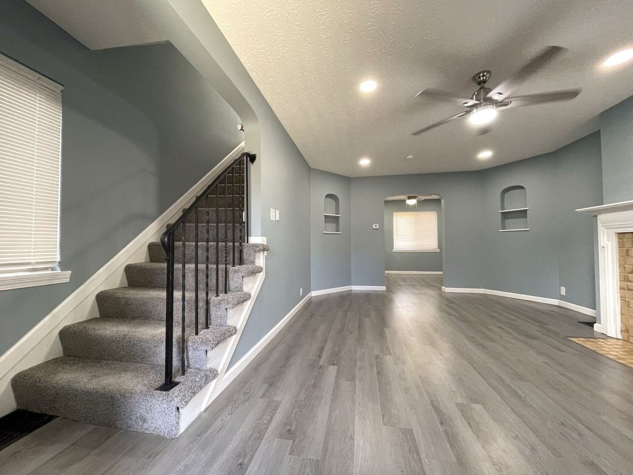 1285 Linwood Ave - Photo 4 of 23
