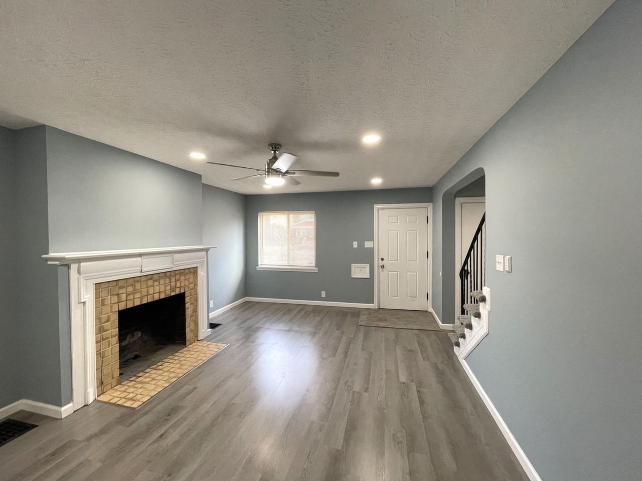 1285 Linwood Ave - Photo 5 of 23