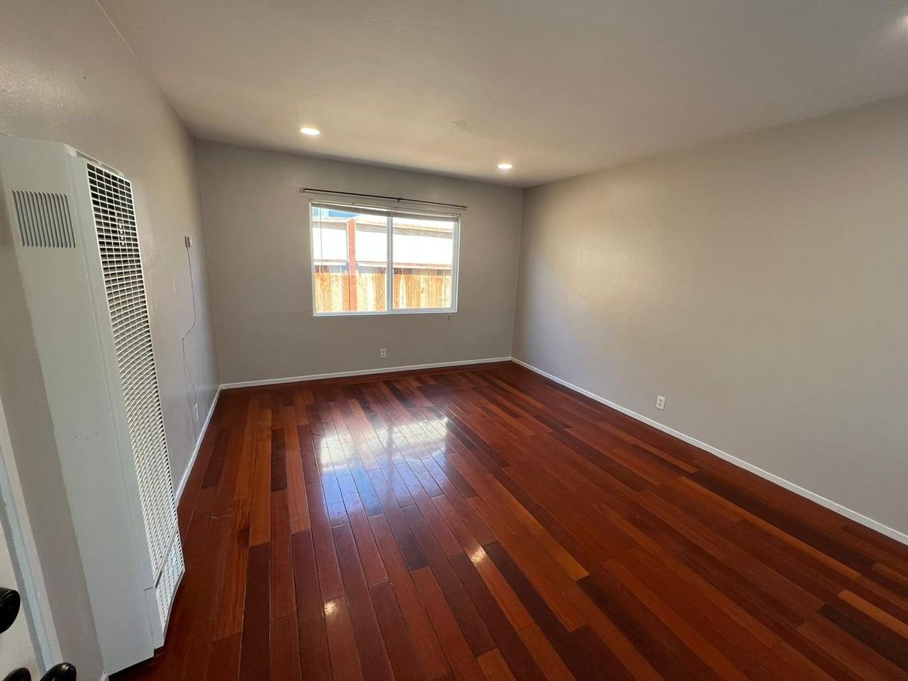 2630 38th Ave - Photo 2 of 15