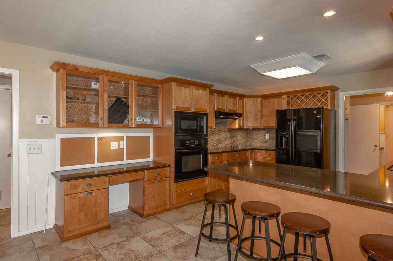 3204 57th St - Photo 3 of 26