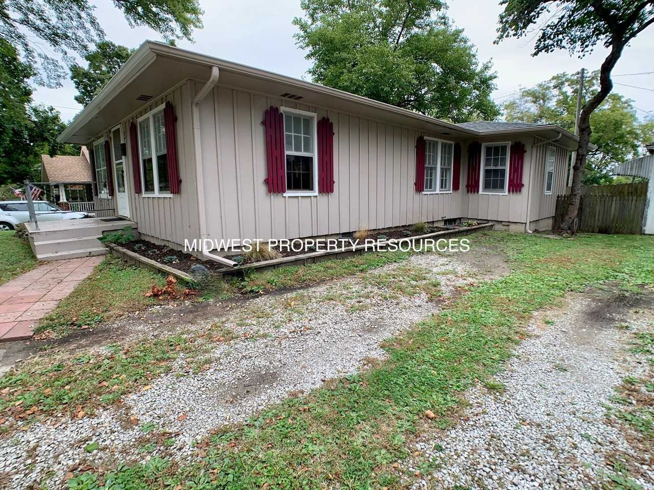 3 Ne Green St - Photo 2 of 22