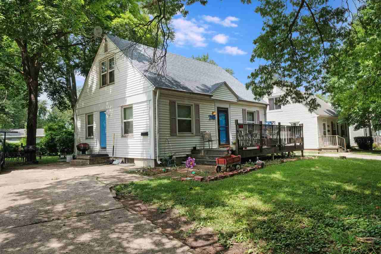 218 Arcadia Dr - Photo 2 of 2