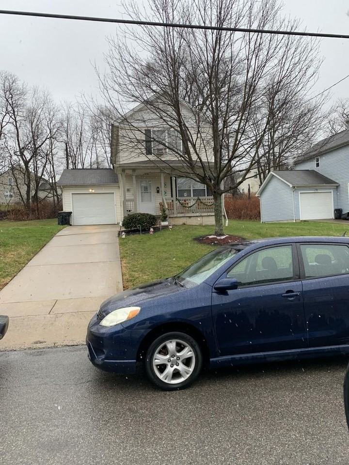 138 Chambers St - Photo 2 of 2