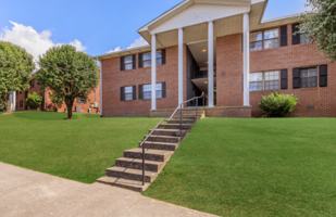 featured image of 103 S Ridge Dr